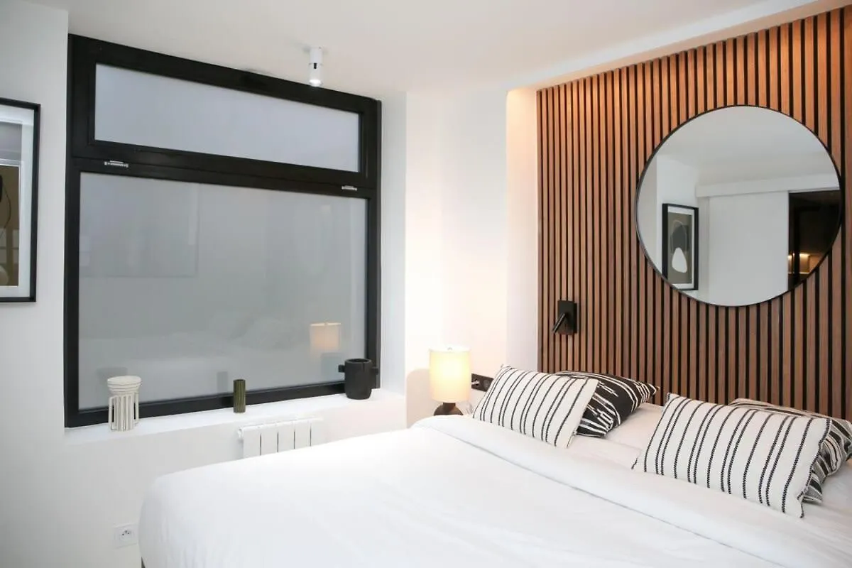 Espace Et Confort En Famille - Marais A Cote - 6P Paris